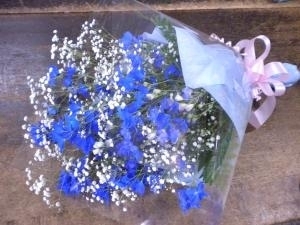 ブルーの花束で涼を・・・｜「フラワーギフト　花屋さん」　（福井県福井市の花キューピット加盟店 花屋）のブログ