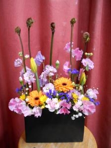 春らしいアレンジメントお届けしました♪｜「フラワーギフト　花屋さん」　（福井県福井市の花キューピット加盟店 花屋）のブログ